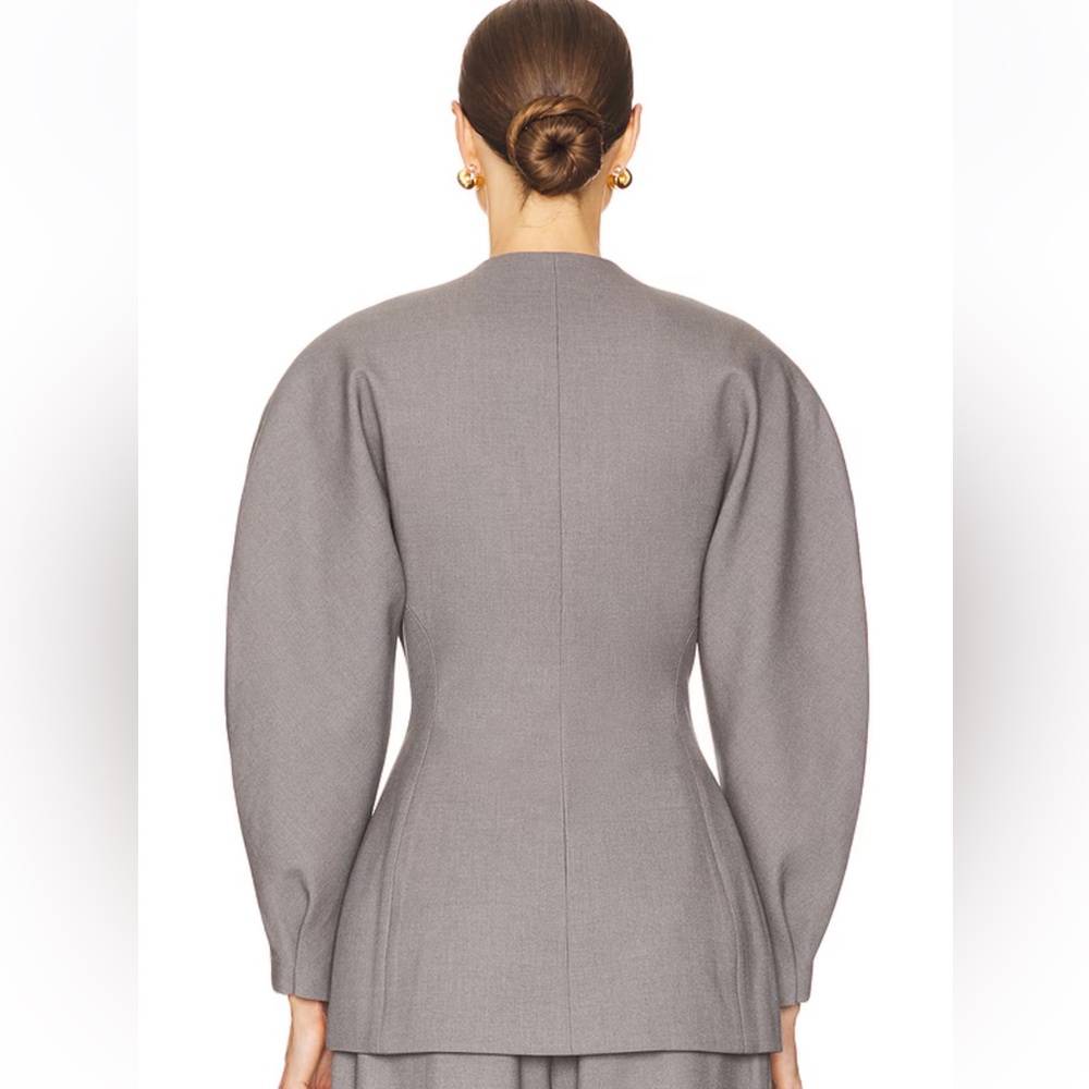 Helsa The Curvilinear Blazer in Charcoal 
Gray Double-Breasted Suit - Picture 6 of 11